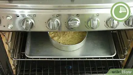 Imagen titulada Make a Cheap Cake Step 27