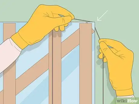 Imagen titulada Remove a Wall Mirror Step 4