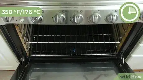 Imagen titulada Make a Cheap Cake Step 12