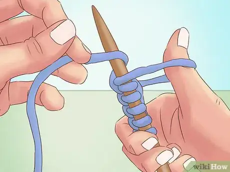 Imagen titulada Knit an Infinity Scarf Step 10