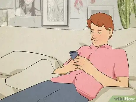 Imagen titulada Wake Up Your Girlfriend with a Cute Text Step 4