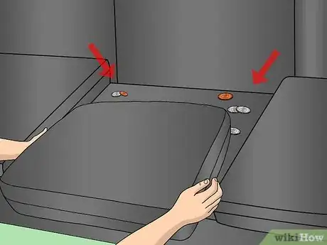 Imagen titulada Make a Great Pillow Fort Step 10