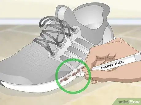 Imagen titulada Clean an Ultra Boost Sole Step 3
