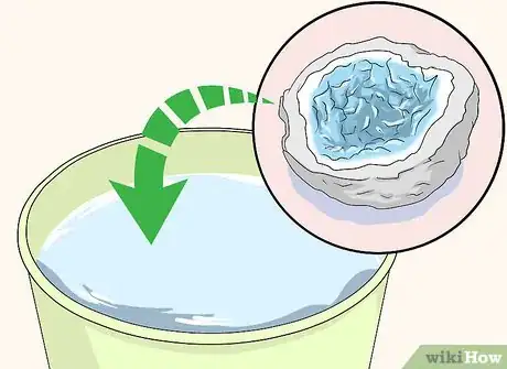 Imagen titulada Clean Geodes Step 8