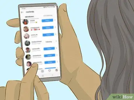 Imagen titulada Know if a Guy Likes You Step 8