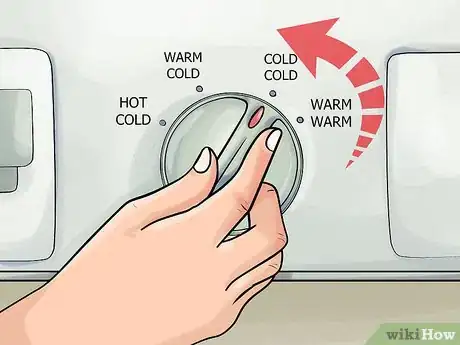 Imagen titulada Clean a Nylon Purse Step 5