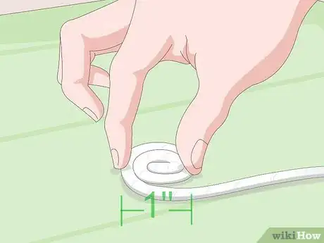 Imagen titulada Make a Rope Basket Step 11