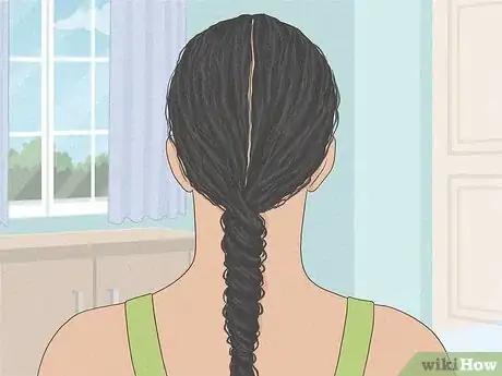 Imagen titulada Define Curly Hair Step 11