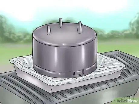 Imagen titulada Season a Dutch Oven Step 8