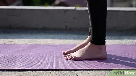 Imagen titulada Stretch Your Inner Thighs Step 9