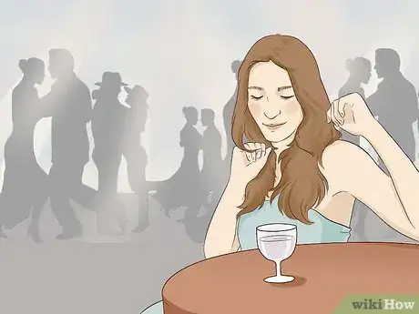 Imagen titulada Get a Guy to Dance With You Step 4.jpeg
