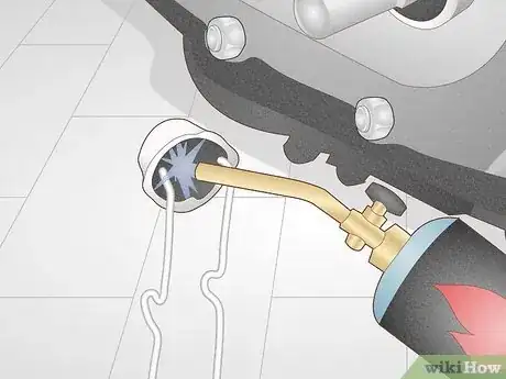 Imagen titulada Remove a Rounded Nut Step 9