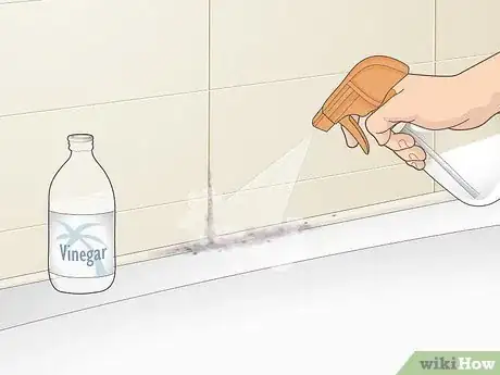 Image intitulée Remove Mold from Caulk Step 15