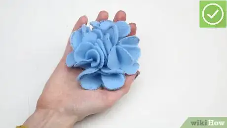 Image intitulée Make Felt Flowers Step 31