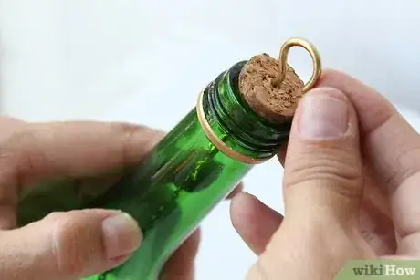 Image intitulée Make Wine Bottle Wind Chime Step 12