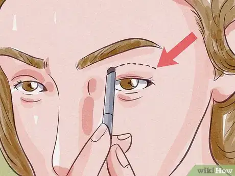 Image intitulée Do a Cut Crease Step 5