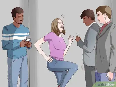 Image intitulée Annoy People in Elevators Step 4