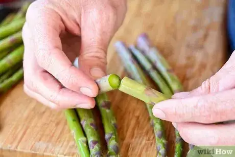 Image intitulée Cook Asparagus on the Stove Step 2