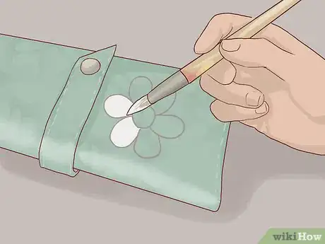 Image intitulée Paint Faux Leather Step 12