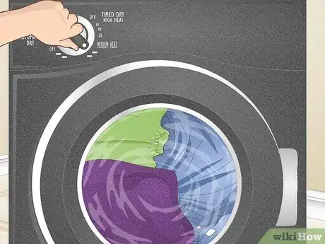 Image intitulée Wash Your Clothes With Dish Liquid Step 7