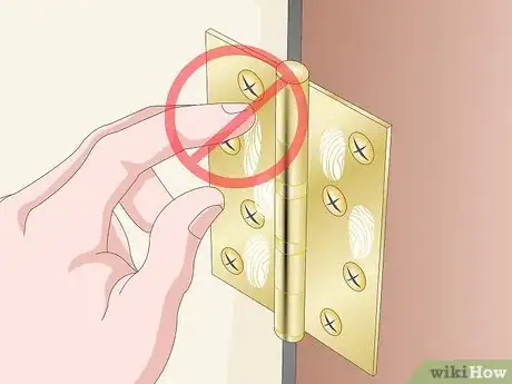 Image intitulée Clean Brass Hinges Step 15