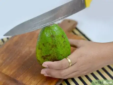 Image intitulée Peel an Avocado Step 3Bullet1