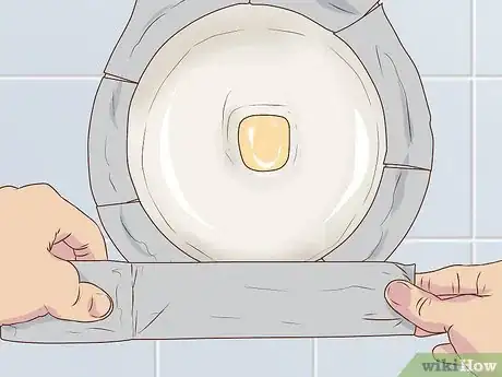 Image intitulée Keep Toilet Bowl Clean Step 6