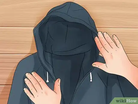 Image intitulée Cut a Hoodie Step 26