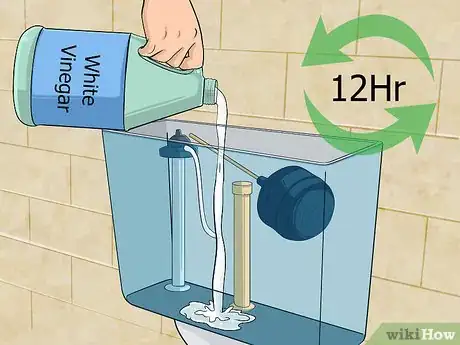 Image intitulée Clean a Toilet Tank Step 4