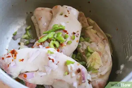 Image intitulée Cook Pig Feet Step 4