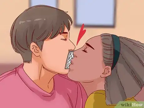Image intitulée Get a Kiss in Middle School Step 14