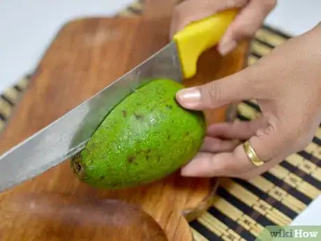 Image intitulée Peel an Avocado Step 3Bullet3