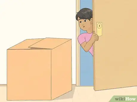 Image intitulée Scare Your Little Sister Step 10