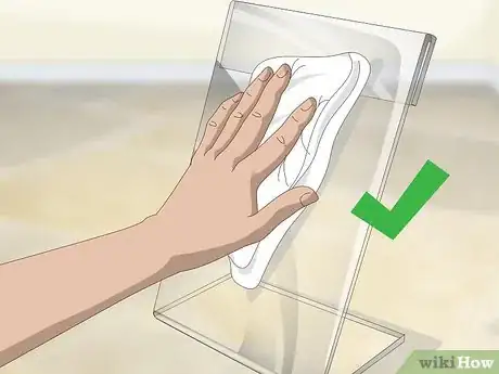 Image intitulée Clean Plexiglass Step 7