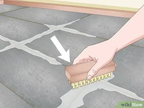 Image intitulée Clean Colored Grout Step 7