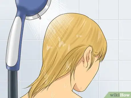 Image intitulée Lowlight Hair Yourself Step 16