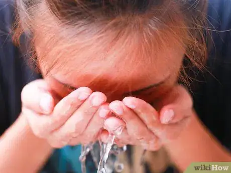 Image intitulée Get Rid of Puffy Eyes from Crying Step 1