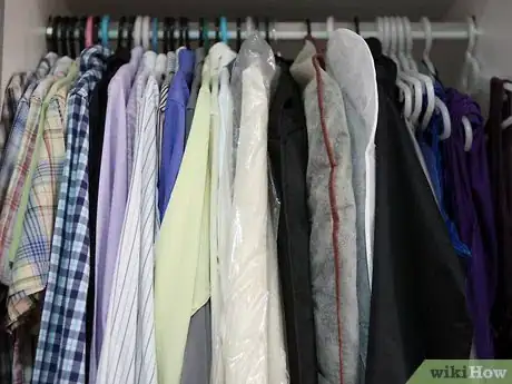 Image intitulée Deep Clean and Organize Your Room Step 5