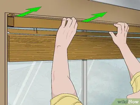 Image intitulée Remove Venetian Blinds Step 3