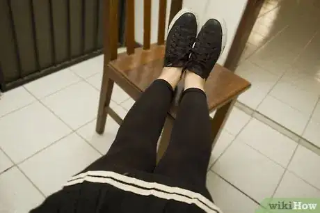 Image intitulée Make Leggings from Tights Step 7