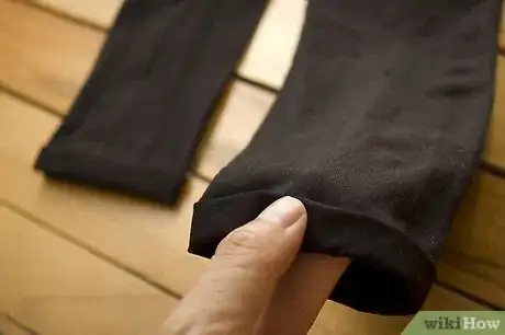 Image intitulée Make Leggings from Tights Step 4