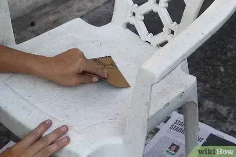 Image intitulée Paint Plastic Furniture Step 3