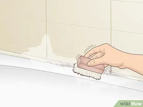 Image intitulée Remove Mold from Caulk Step 11