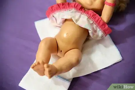 Image intitulée Fold a Cloth Diaper Step 33