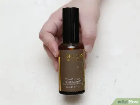 Image intitulée Keep Your Hair Healthy when You Straighten It Every Day Step 2
