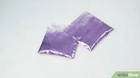Image intitulée Make Glitter Shoes Step 2