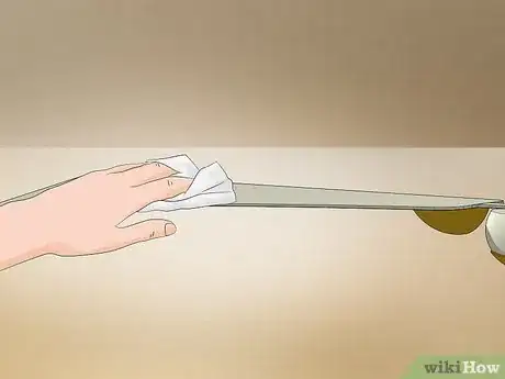 Image intitulée Clean a Ceiling Fan Step 13