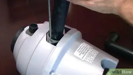 Image intitulée Remove a Garbage Disposal Step 21