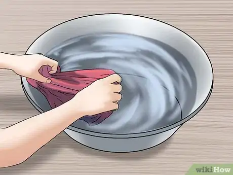 Image intitulée Wash Baby Clothes Step 11
