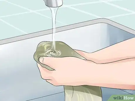Image intitulée Get Nail Polish out of Clothes Step 12